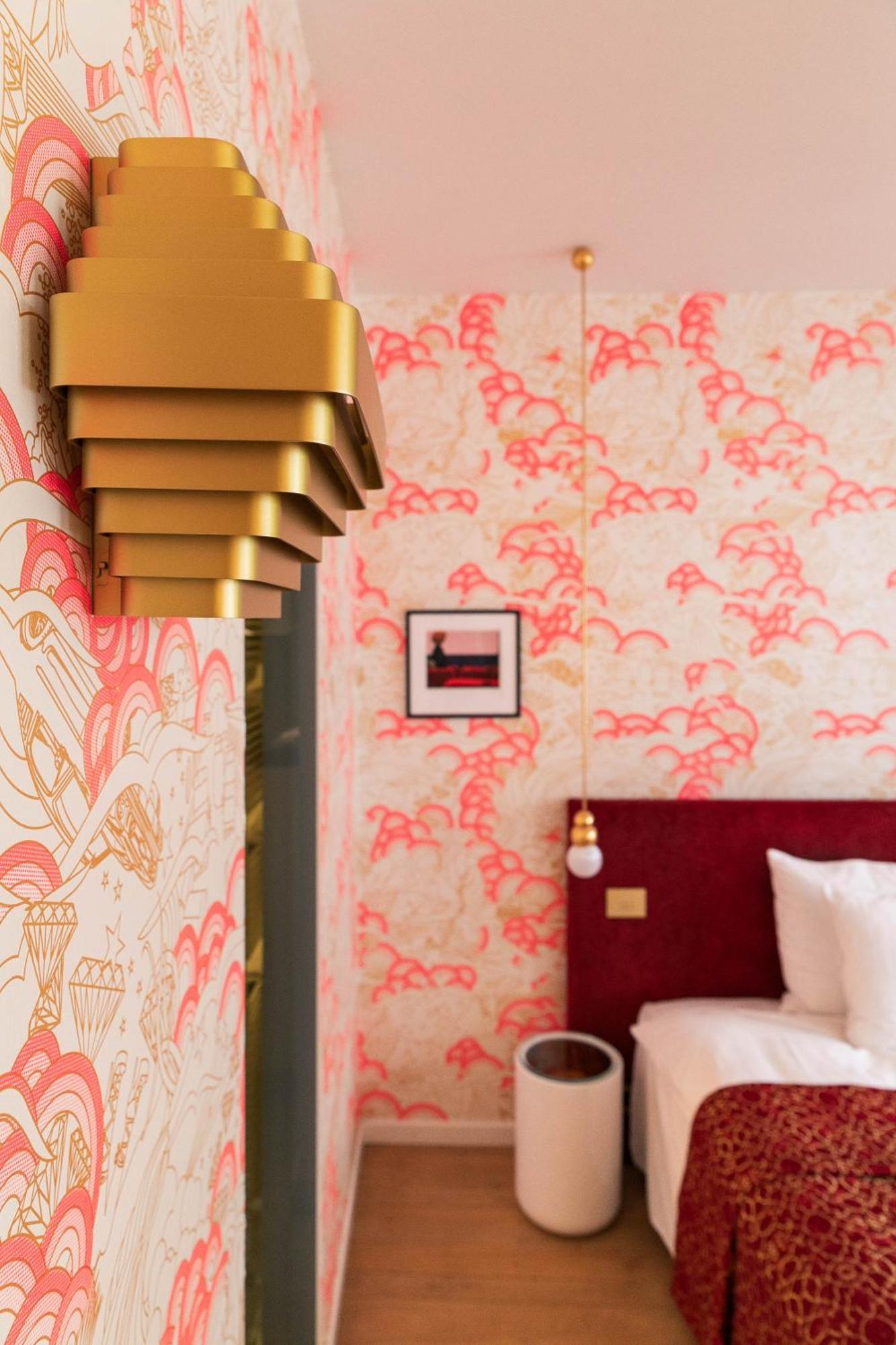 Small Luxury Hotel De Witte Lelie Amberes Exterior foto