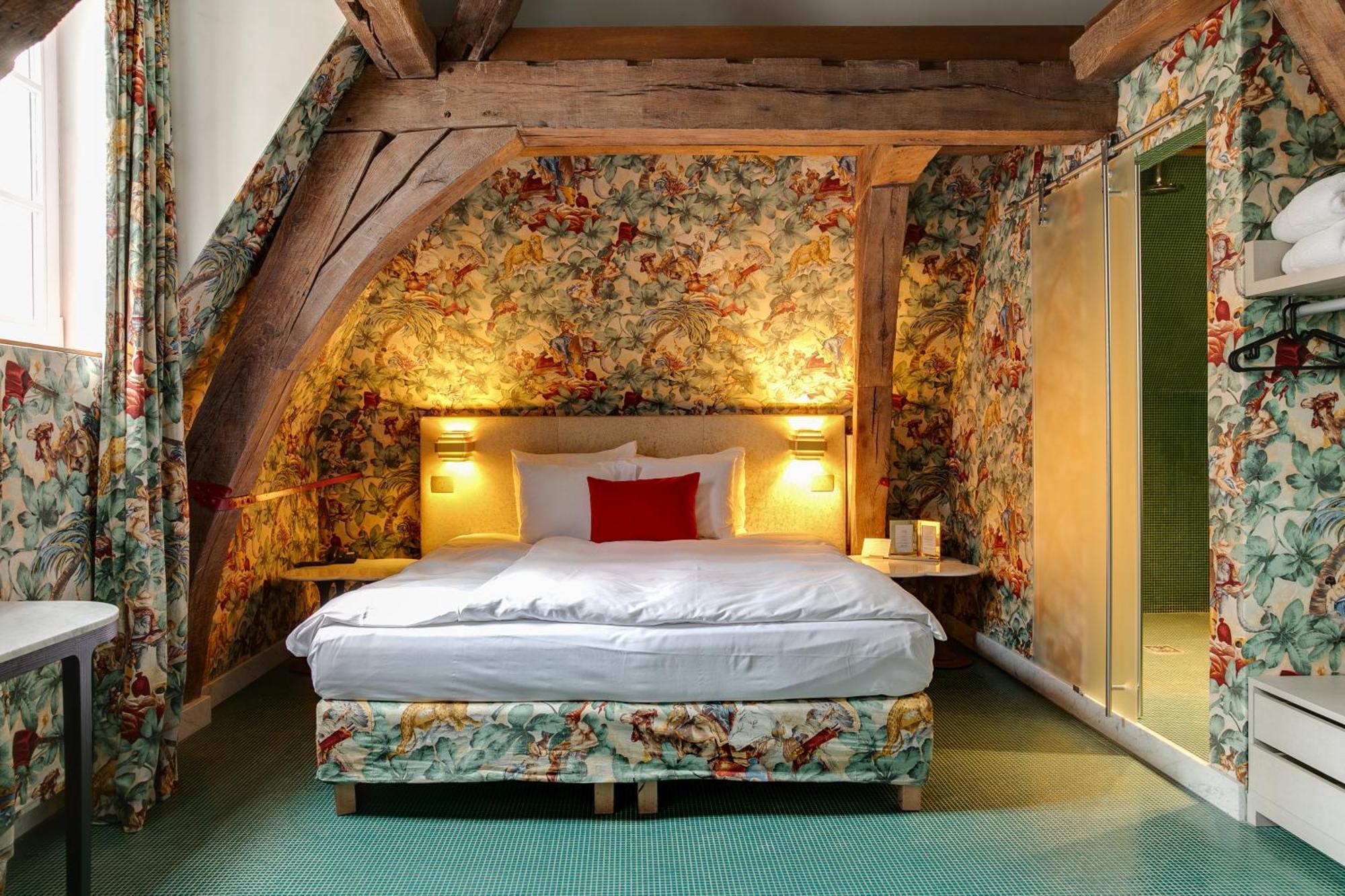 Small Luxury Hotel De Witte Lelie Amberes Exterior foto